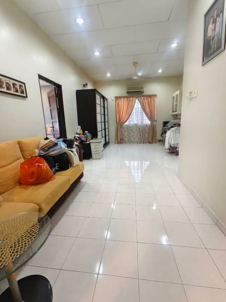 Kampung Batu Belah untuk Untuk Dijual - RM 990,000, Apr 2026 - Living Room - PropertyGuru.com.my