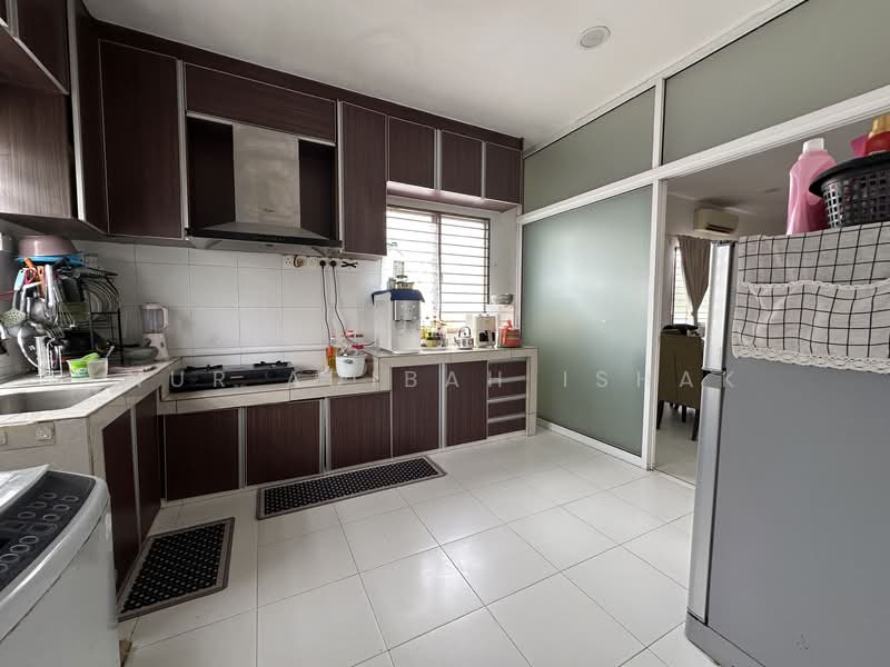 Townhouse for Sale in Taman Putra Perdana (Puchong) - Nur Adibah Ishak - Kitchen - PropertyGuru.com.my
