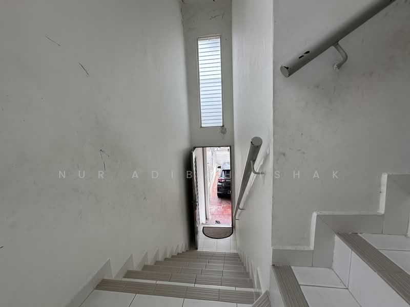 Townhouse for Sale in Taman Putra Perdana (Puchong) - Nur Adibah Ishak - Entrance - PropertyGuru.com.my