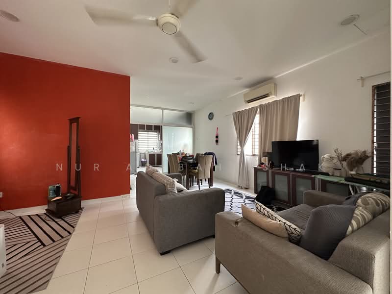 Townhouse for Sale in Taman Putra Perdana (Puchong) - Nur Adibah Ishak - Living Room - PropertyGuru.com.my