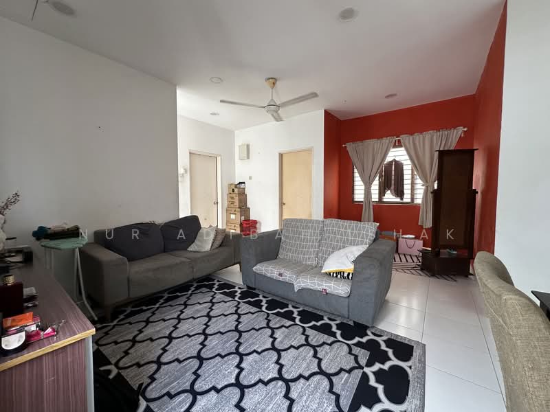 Townhouse for Sale in Taman Putra Perdana (Puchong) - Nur Adibah Ishak - Living Room - PropertyGuru.com.my