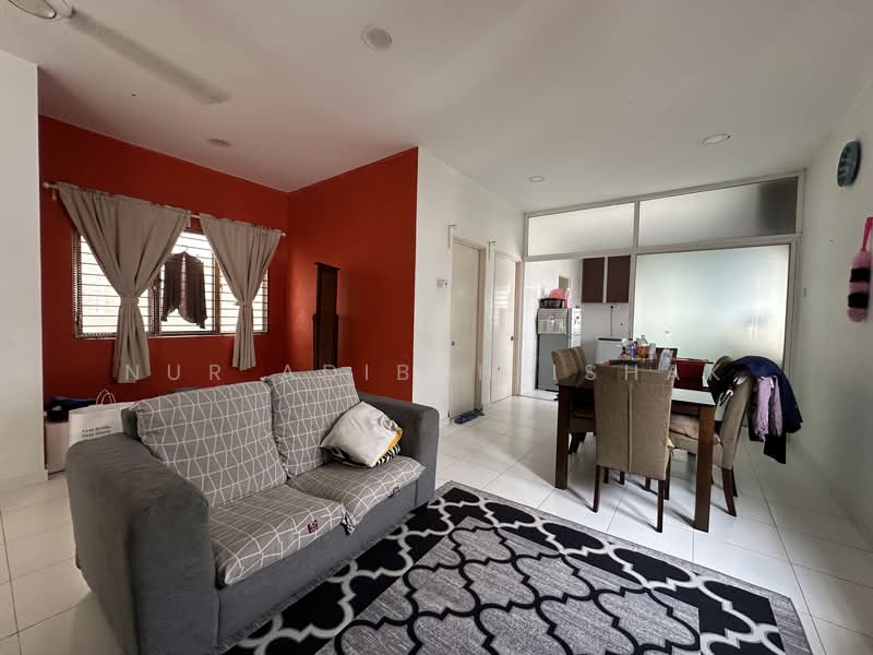 Townhouse for Sale in Taman Putra Perdana (Puchong) - Nur Adibah Ishak - Living Room - PropertyGuru.com.my