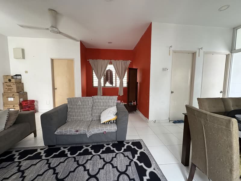 Townhouse for Sale in Taman Putra Perdana (Puchong) - Nur Adibah Ishak - Living Room - PropertyGuru.com.my