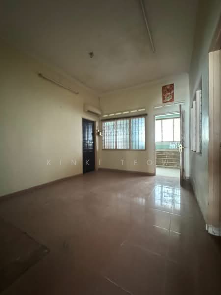 Kedai untuk Disewa di Taman Pelangi (Johor Bahru) - Kinki Teow - Living Room - PropertyGuru.com.my