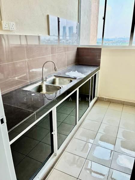 Condominium for Rent at Mutiara Ville - Zilla Ahmad - Kitchen - PropertyGuru.com.my