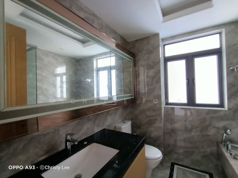 Servis Apartment untuk Disewa di R&F Princess Cove Phase 1 - Michelle Fong - Bathroom - PropertyGuru.com.my