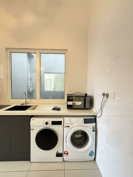 Pangsapuri untuk Disewa di Nadayu 801 - Stanley Sia - Kitchen - PropertyGuru.com.my