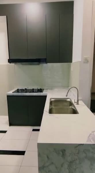 Servis Apartment untuk Disewa di Skypod Residence - Wind Cheang - Kitchen - PropertyGuru.com.my