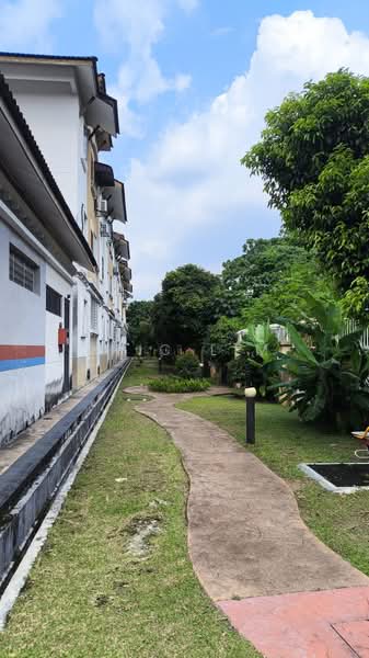 Rumah Bandar untuk Dijual di Petaling Jaya (Selangor) - Eric Lim - Exterior - PropertyGuru.com.my