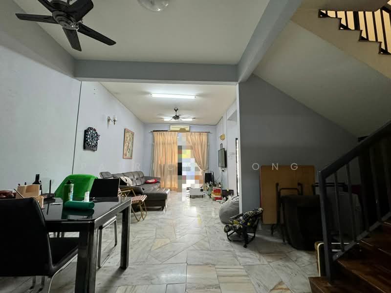 Taman Tun Perak untuk Untuk Dijual - RM 468,000, Apr 2026 - Living Room - PropertyGuru.com.my