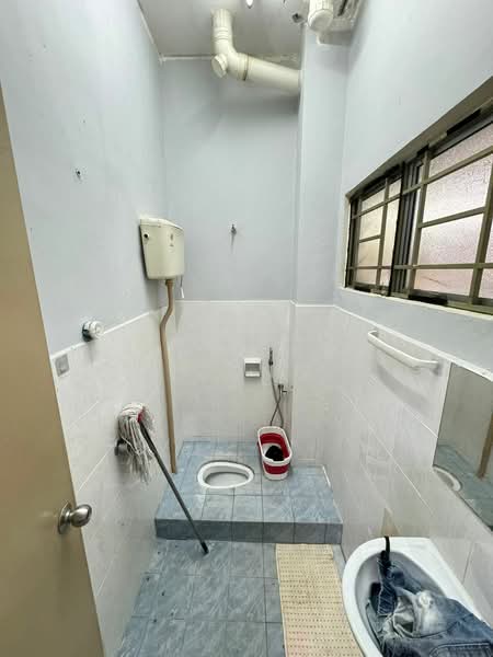 Taman Tun Perak untuk Untuk Dijual - RM 468,000, Apr 2026 - Bathroom - PropertyGuru.com.my