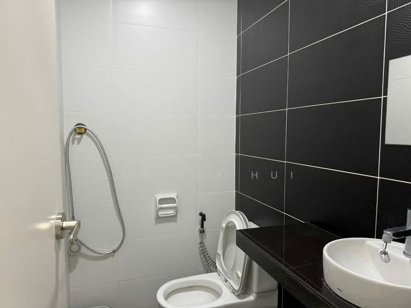 Cluster House for Sale in Eco Botanic (Iskandar Puteri (Nusajaya)) - Loh Kok Hui - Bathroom - PropertyGuru.com.my