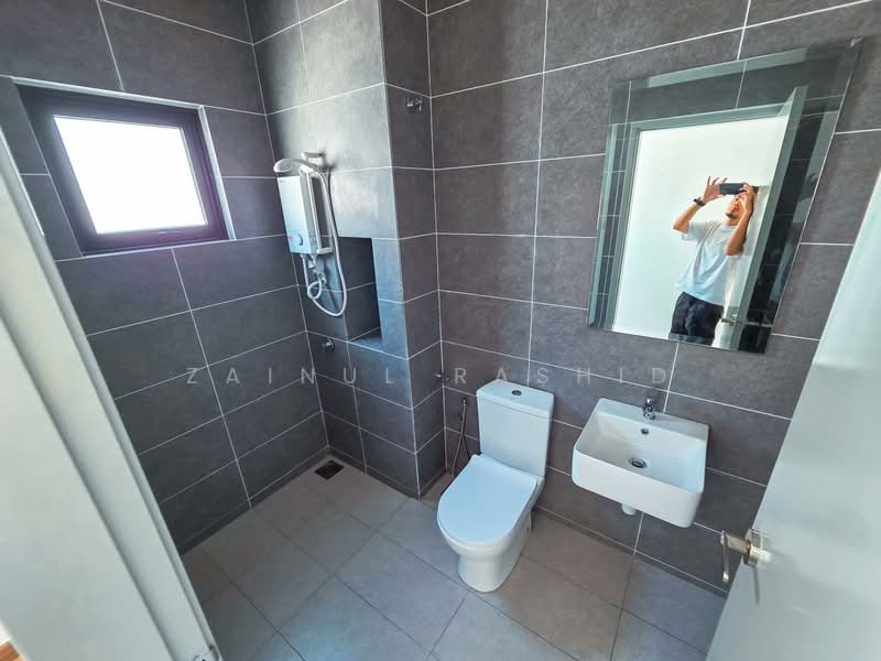 Sejati Lakeside 2 untuk Untuk Dijual - RM 1,600,000, Apr 2026 - Bathroom - PropertyGuru.com.my
