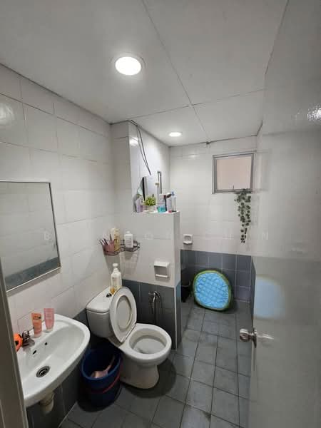 Kondominium untuk Dijual di Fortune Park (Suria Perdana) - Brandon Chin - Bathroom - PropertyGuru.com.my