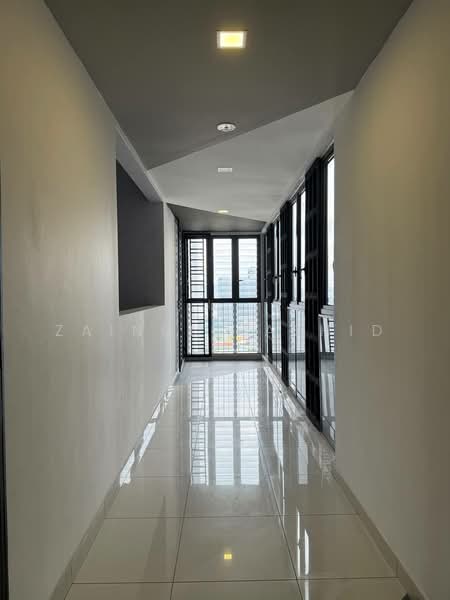 Kondominium untuk Dijual di The Valley Residences @ SkySierra - Zainul Rashid - Corridor - PropertyGuru.com.my