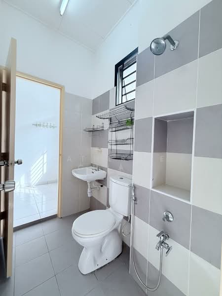 Rumah Teres 2 Tingkat untuk Dijual di Nusa Bayu (Iskandar Puteri (Nusajaya)) - Catherine Chiah - Bathroom - PropertyGuru.com.my