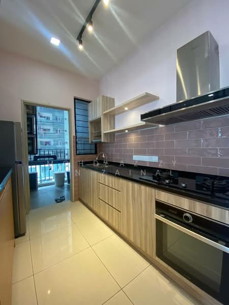Kondominium untuk Disewa di The Haute Gurney - Mohd Azizy bin Zainal - Kitchen - PropertyGuru.com.my
