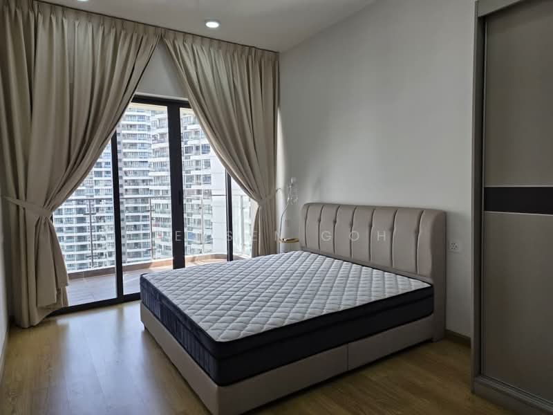 Condominium for Rent at Bay Laurel @ Country Garden Danga Bay - Jensen Goh - Bedroom - PropertyGuru.com.my