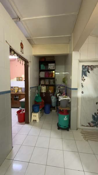 Rumah Teres 1 Tingkat untuk Dijual di Bandar Kinrara Seksyen 2 (Bandar Kinrara) - Zainul Rashid - Kitchen - PropertyGuru.com.my