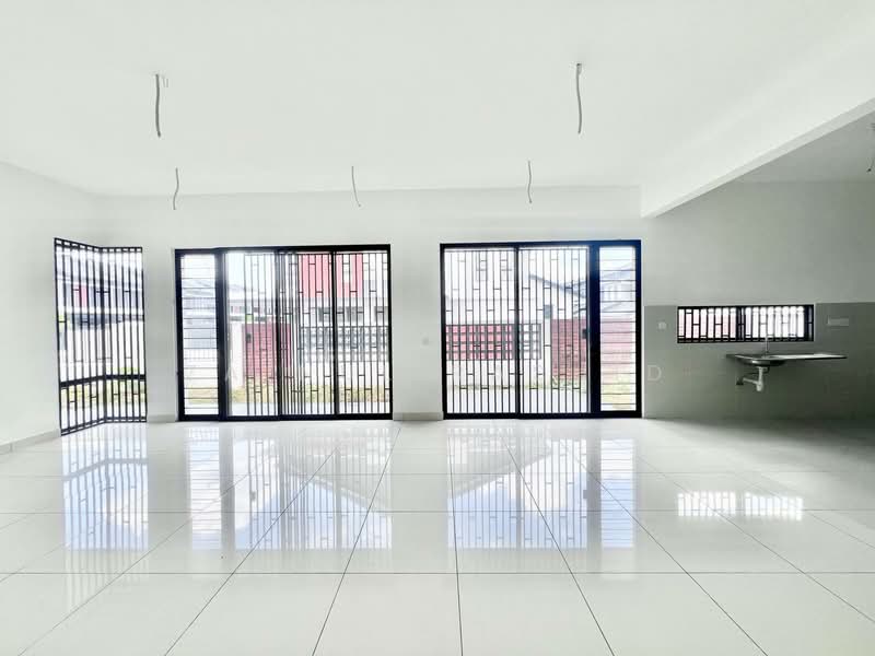 Rumah Teres 2 Tingkat untuk Dijual di Elmina (Shah Alam) - Zainul Rashid - Living Room - PropertyGuru.com.my