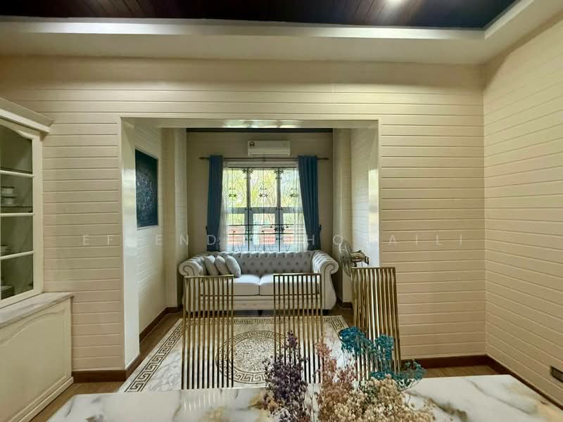 Semi-Detached House for Sale in Seksyen 1 Bandar Baru Bangi (Bandar Baru Bangi) - Effendy Shohaili - Living Room - PropertyGuru.com.my