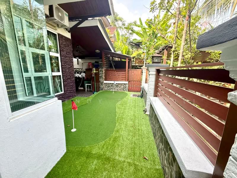 Semi-Detached House for Sale in Seksyen 1 Bandar Baru Bangi (Bandar Baru Bangi) - Effendy Shohaili - Exterior - PropertyGuru.com.my