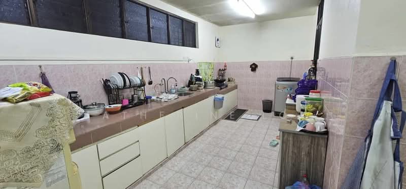 Rumah Teres 2 Tingkat untuk Dijual di Taman Skudai Baru (Skudai) - Katherine Low - Kitchen - PropertyGuru.com.my