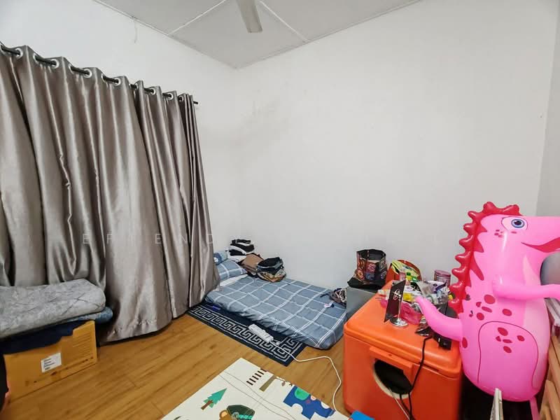 2-storey Terraced House for Sale in Taman Greenwood (Batu Caves) - Effendy Shohaili - Bedroom - PropertyGuru.com.my