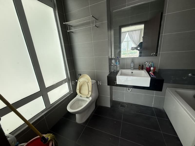 KSL D'Esplanade Residence untuk Untuk Dijual - RM 650,000, Apr 2026 - Bathroom - PropertyGuru.com.my
