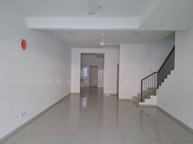 2-storey Terraced House for Rent in Kota Kemuning (Shah Alam) - Lawrence Looi - Living Room - PropertyGuru.com.my