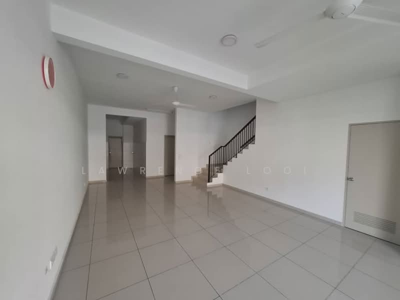 2-storey Terraced House for Rent in Kota Kemuning (Shah Alam) - Lawrence Looi - Living Room - PropertyGuru.com.my