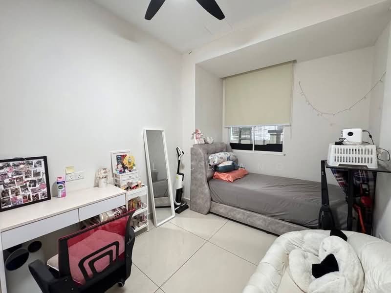 Rumah Kluster untuk Dijual di Taman Bestari Indah (Ulu Tiram) - Wallace Ang - Bedroom - PropertyGuru.com.my