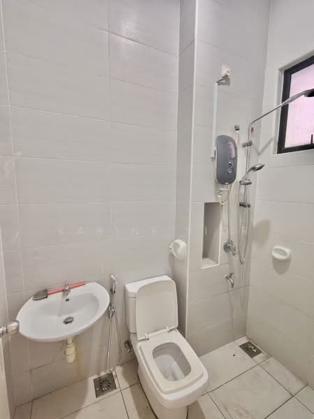Cluster House for Rent in Bukit Indah (Iskandar Puteri (Nusajaya)) - Karine Sior - Bathroom - PropertyGuru.com.my