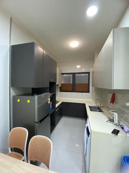 Condominium for Rent at Bay Point @ Country Garden Danga Bay - Rene Tew - Kitchen - PropertyGuru.com.my