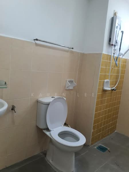 Apartment for Rent at Pulai View - Karen Lee - Bathroom - PropertyGuru.com.my