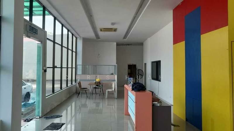 Kilang untuk Dijual di Taman Bukit Minyak (Bukit Minyak) - Chris Huah - Entrance - PropertyGuru.com.my