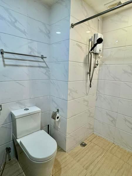 Service Residence for Rent at Country Garden Central Park - Pauline Goh - Bathroom - PropertyGuru.com.my