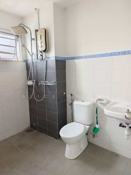 Taman Dahlia untuk Untuk Dijual - RM 469,000, Apr 2026 - Bathroom - PropertyGuru.com.my