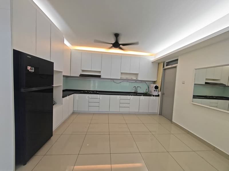 Kondominium untuk Disewa di Dwiputra Residences - Leon Kwan - Kitchen - PropertyGuru.com.my