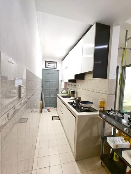Taman Setia Indah untuk Untuk Dijual - RM 588,000, Apr 2026 - Kitchen - PropertyGuru.com.my