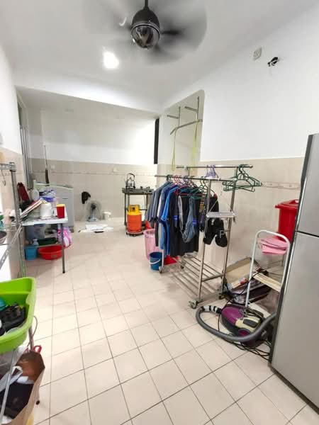 Taman Setia Indah untuk Untuk Dijual - RM 588,000, Apr 2026 - Kitchen - PropertyGuru.com.my