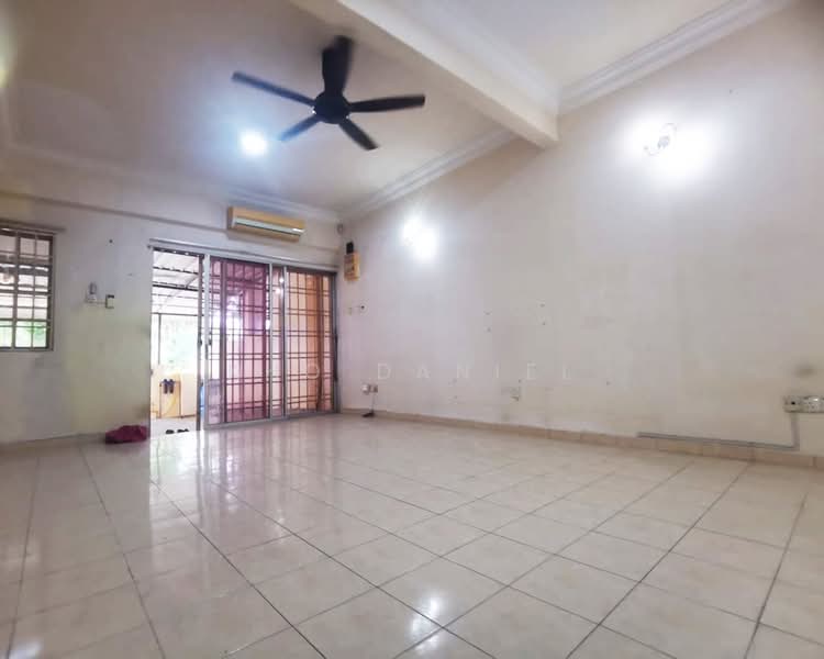 Kemuning Greenville untuk Untuk Dijual - RM 400,000, Apr 2026 - Living Room - PropertyGuru.com.my