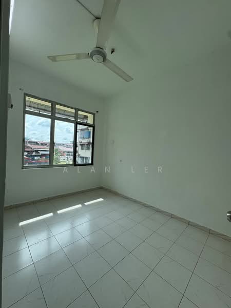 Rumah Flat untuk Dijual di Taman Perling - Alan Ler - PropertyGuru.com.my