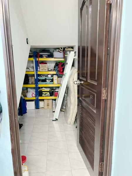 2-storey Terraced House for Sale in Taman Molek (Johor Bahru) - Alan Ler - Interior - PropertyGuru.com.my
