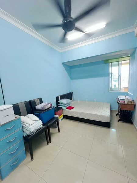 2-storey Terraced House for Sale in Taman Molek (Johor Bahru) - Alan Ler - Bedroom - PropertyGuru.com.my