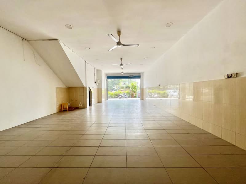 Shop for Rent in Taman TTDI Jaya (Shah Alam) - Syahrim Naim - Entrance - PropertyGuru.com.my