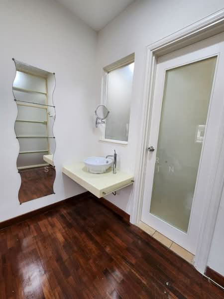 Rumah Teres 2 Tingkat untuk Dijual di Bukit Jelutong (Shah Alam) - Nahathir Shahabudin - Bathroom - PropertyGuru.com.my