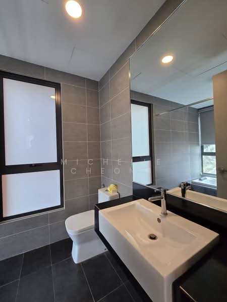 Kondominium untuk Dijual di Sunway Mont Residences - Michelle Cheong - Bathroom - PropertyGuru.com.my