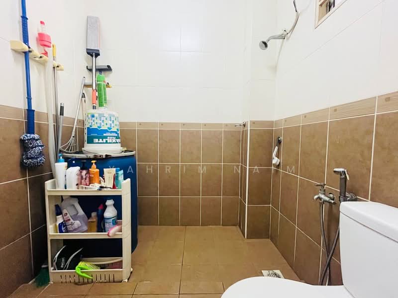 Rumah Berkembar untuk Dijual di Shah Alam (Selangor) - Syahrim Naim - Bathroom - PropertyGuru.com.my