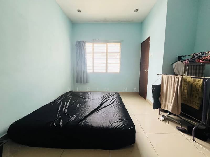 Rumah Berkembar untuk Dijual di Shah Alam (Selangor) - Syahrim Naim - Bedroom - PropertyGuru.com.my